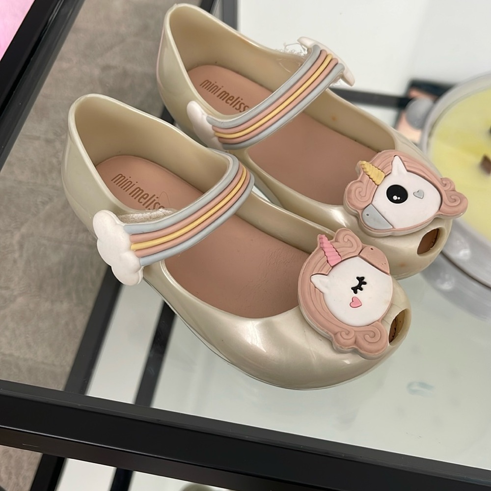 Great condition Mini Melissa toddler shoes
